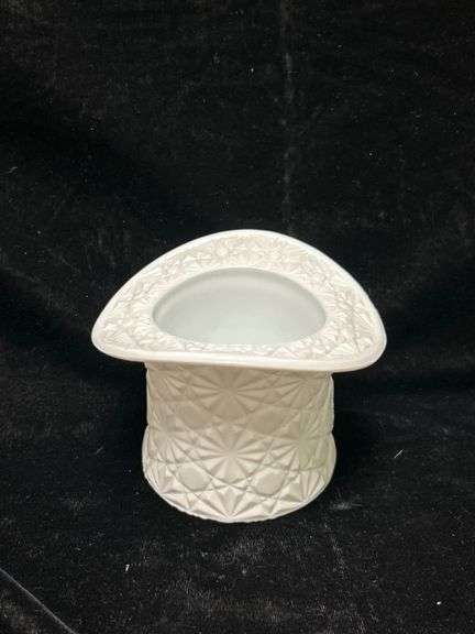 Milk Glass Hat-Shaped Vase with Diamond Pattern Design