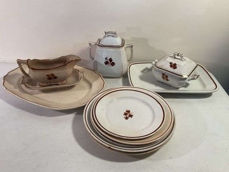 14-Piece Alfred Meakin Royal Ironstone Serving & Dinnerware Collection