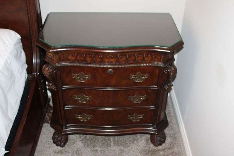 Hooker Seven Seas Bedside Chest