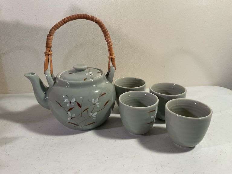 Atico Asian Tea Set with Bamboo Handle – Teapot, Infuser & 4 Cups – 5 Pieces