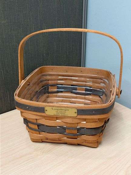 Longaberger J.W. Collection 1990 Edition Berry Basket With Plastic Liner, 8.5-Inch, Handwoven Ohio U