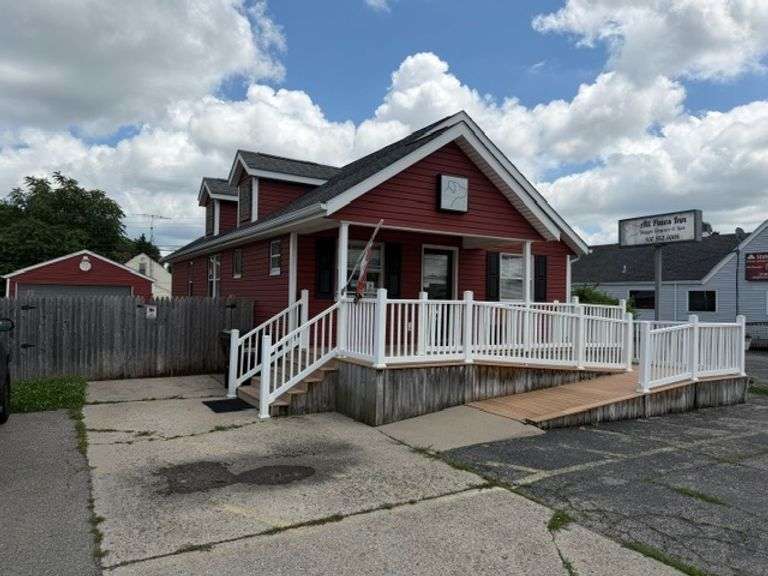 5216 North Springboro Pike, Moraine, Ohio 45439