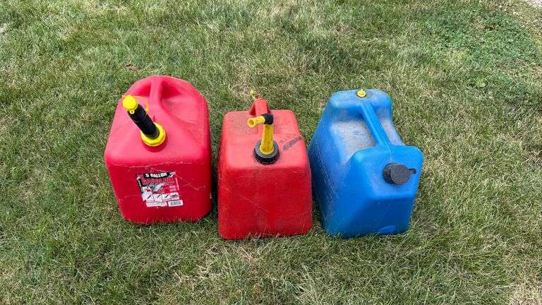 Gasoline & Kerosene Fuel Containers