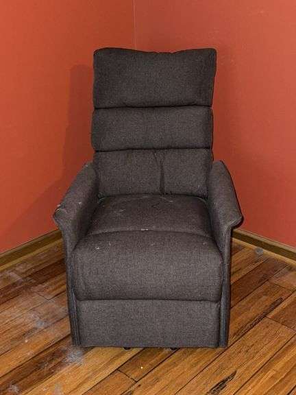 Narrow Lift Chair W/ Remote