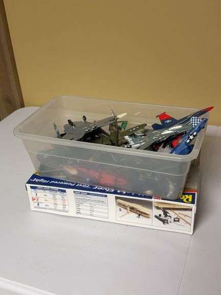Model Airplanes, Aircraft Parts & Guillows Balsa Airplane Kit