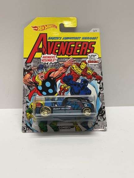 Hot Wheels Marvel Avengers Qombee Black Panther Die-Cast Car, 3/7, Gold Wheels, Mattel 2017 MOC FKD5