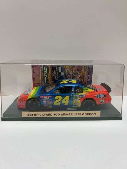 1998 Brickyard 400 Winner Jeff Gordon Diecast Car With