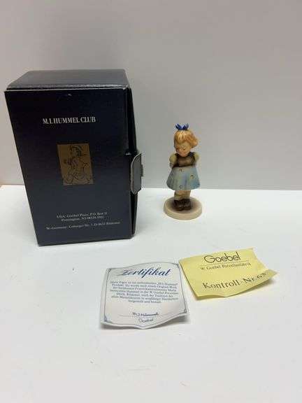 M.I. Hummel Club Goebel Figurine "Two Hands, One Treat" Hum 493 with Original Box and Certificates, 