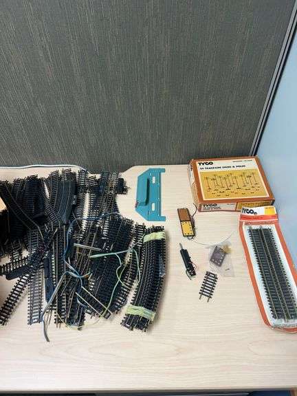 Large Assortment of HO Scale Train Track, TYCO 9" Straight Track and TYCO 24 Trackside Signs & Poles
