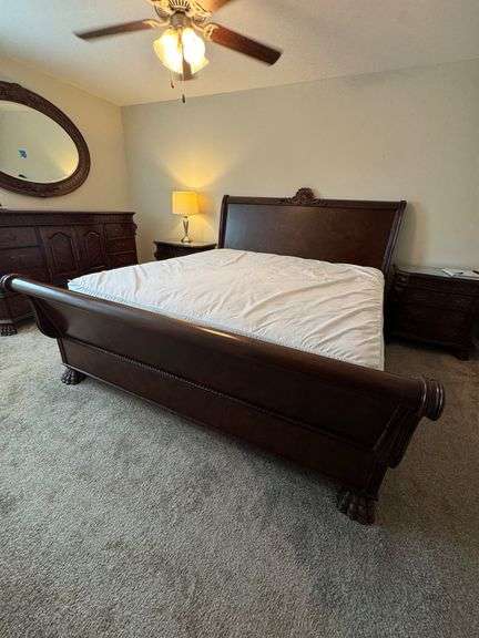Hooker Seven Seas Sleigh Bed