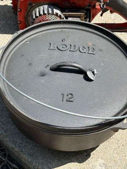 Lodge No. 12 Cast Iron Dutch Oven with Lid