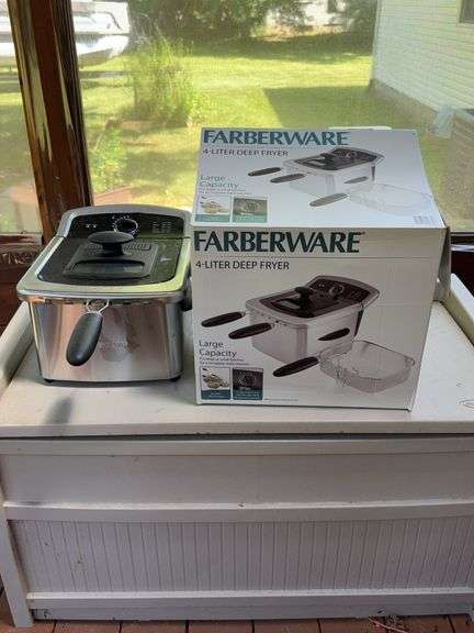 Farberware 4-Liter Deep Fryer with Box