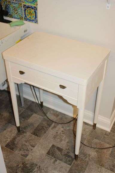 Singer Sewing Table