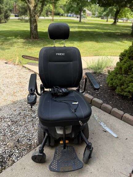 Pride Jazzy Power Mobility Chair with Charger