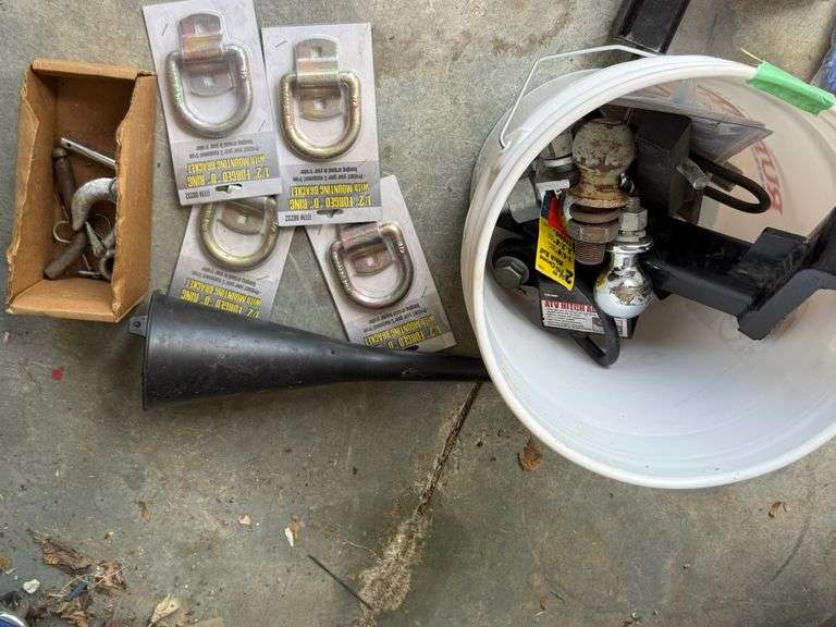 Trailer Hitch Accessories & Tie-Down Hardware Lot