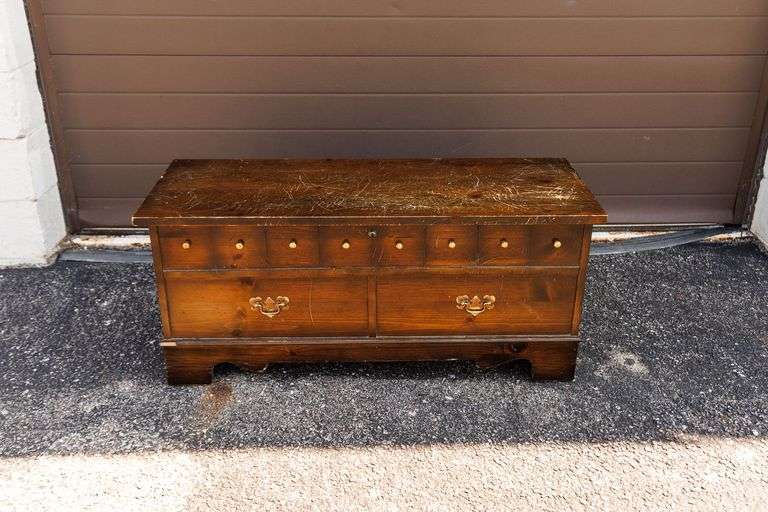 Vintage Lane Cedar Chest