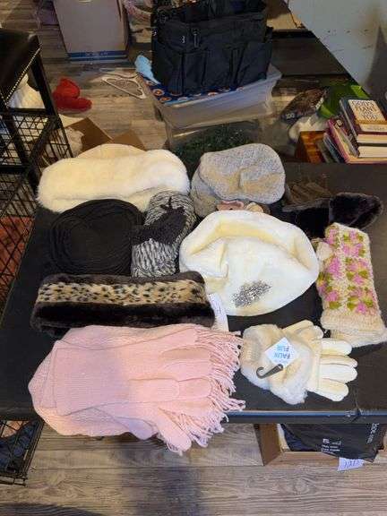 Women’s Winter Accessories