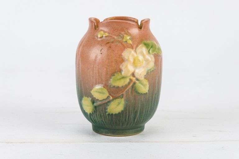 Vintage Roseville Pottery White Rose Pink Vase 978-4