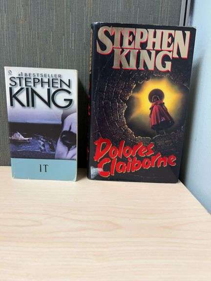 Stephen King Lot: Paperback "It" (1986, 17th Printing, Signet) and First Edition "Dolores Claiborne"