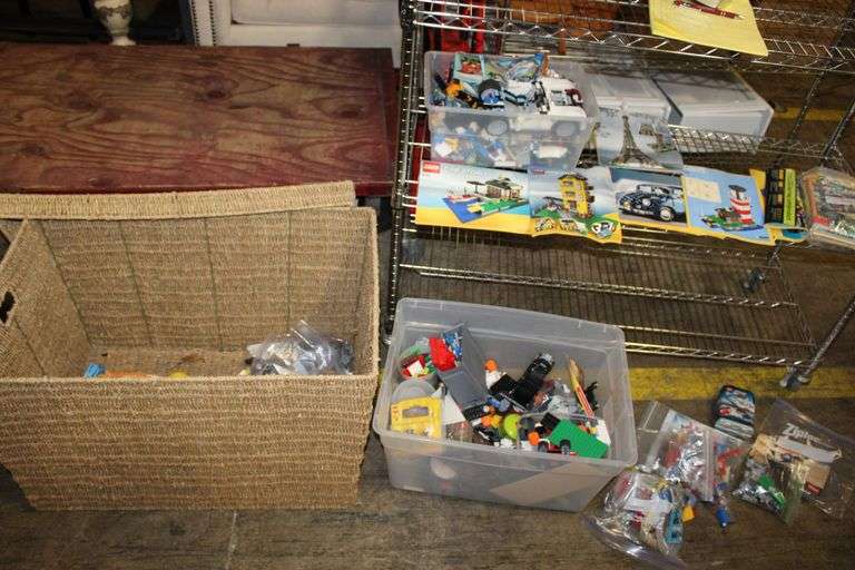 LEGO Bricks & Models