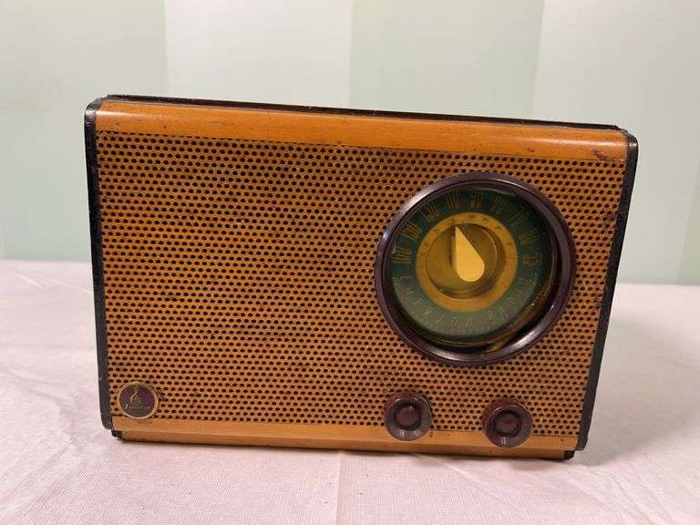 VTG Emerson Radio