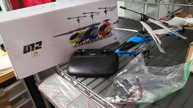 Cheerwing U12 Mini RC Helicopter Set With Remote, Rechargeable Batteries, Box (Blue, For Ages 14+) N