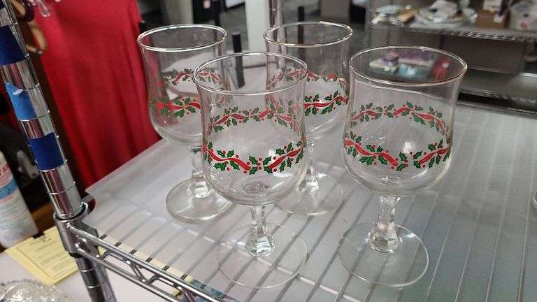 Four Holiday-Themed Stemmed Glasses with Gold Rim and Holly Berry Design, Clear Glass Construction