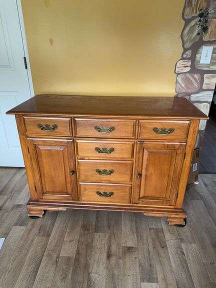 Traditional Wood Sideboard / Buffet Cabinet