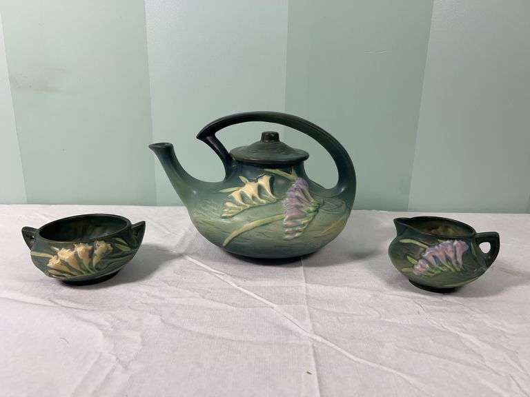 Roseville Pottery Green Freesia Tea Set