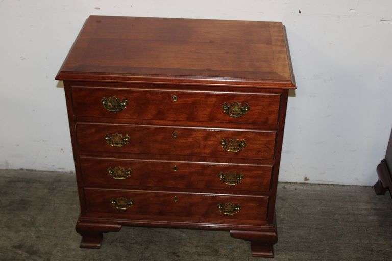 Henredon Colonial Cherry Chest
