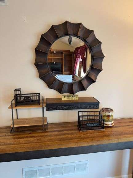 Large Round Decorative Mirror & Home Décor