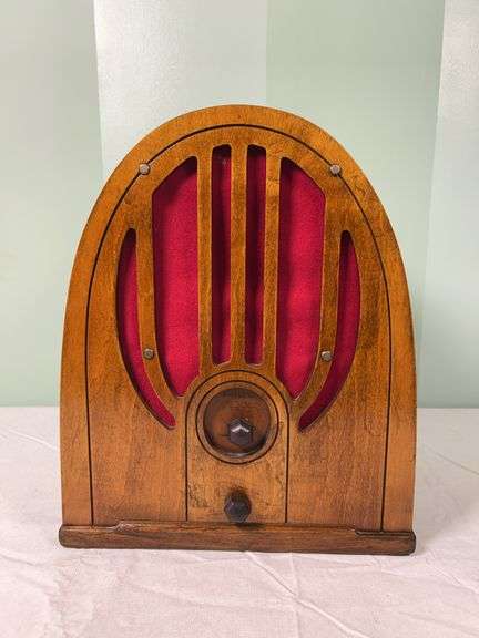 VTG Philco Cathedral Radio