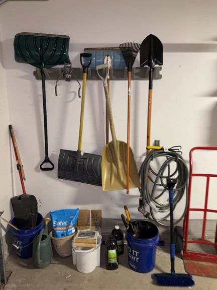 Shovels, Rakes & Garage/Yard Tools