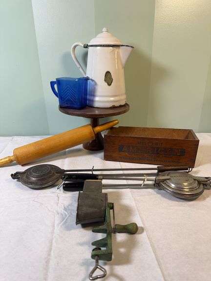 Primitive Kitchen Items