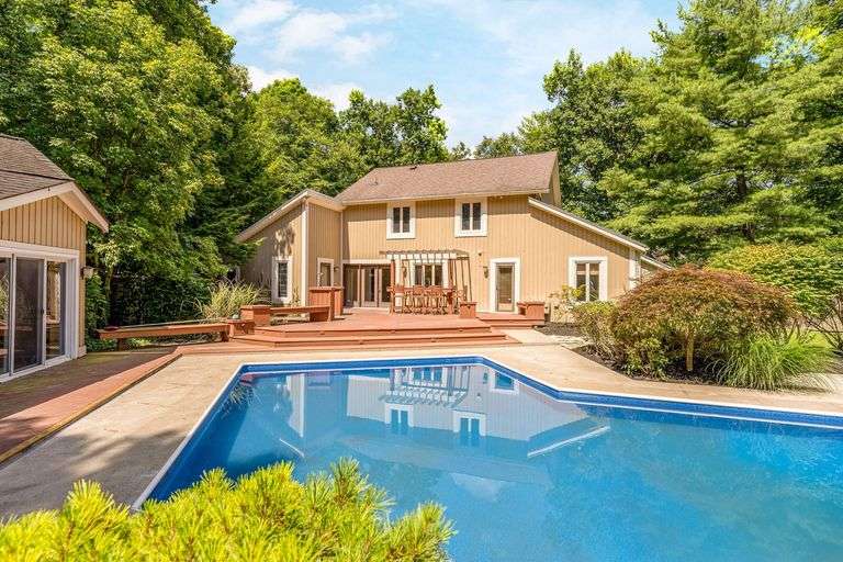7319 Bridlespur Lane, Delaware, Ohio 43015 - Reserve: $795,000