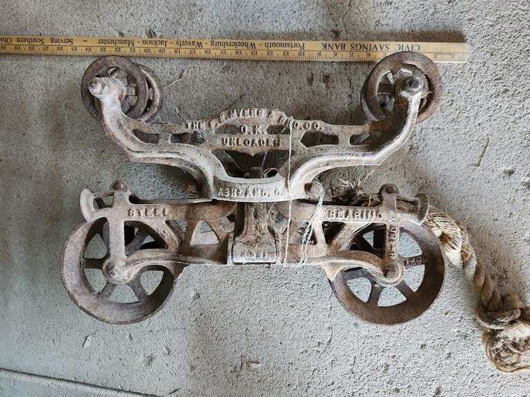 Antique F.E. Myers & Bro O.K. Unloader Cast Iron Hay Trolley/Pulley System Ashland, Ohio 22.5"X6.5"X