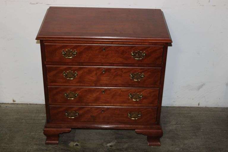 Henredon Colonial Cherry Chest
