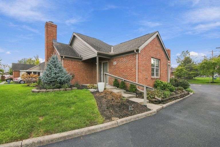 3613 Hunters Crossing Dr, Grove City, Ohio 43123 - Reserve $160,000