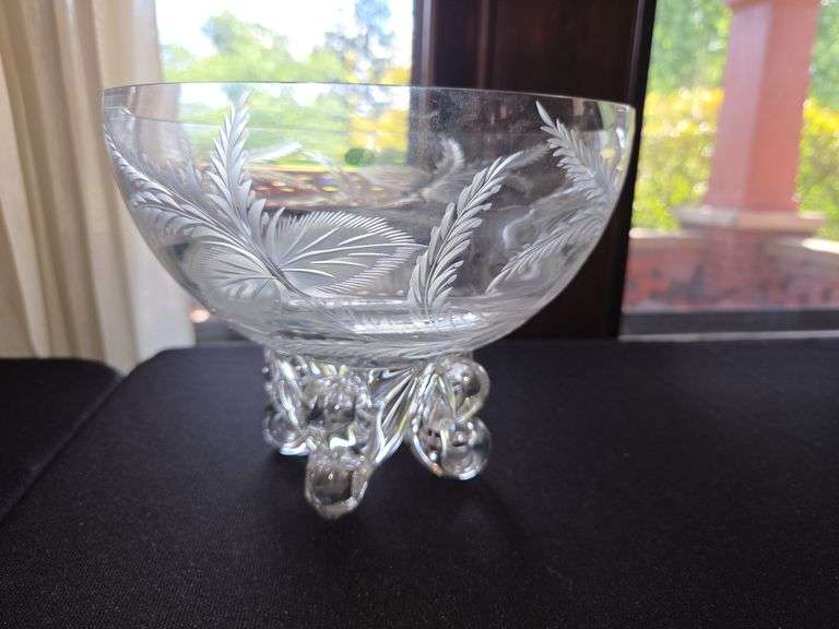 LARGE ELEGANT CUT FTD BowL l'2 "H- S" W.