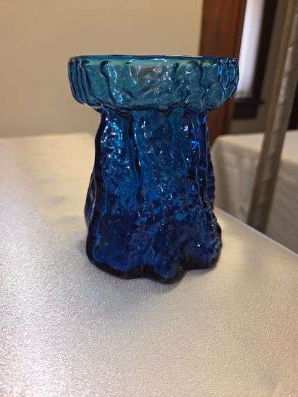 Morgantown/Sececa vase Blue 3.5x4 3/4"