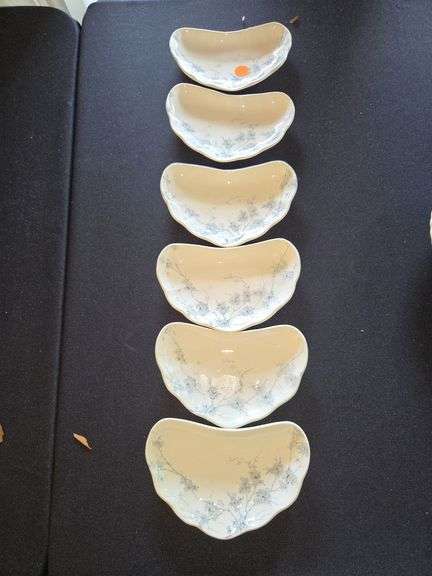 Tunstall Bone Dish "Spring" - 6