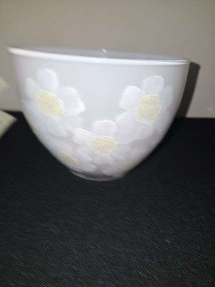 Orrefers Sweden bowl -hand painted by HK/AK