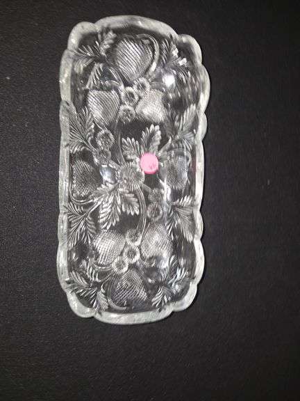 1908-1920 EAPG Cambridge inverted strawberry celery dish