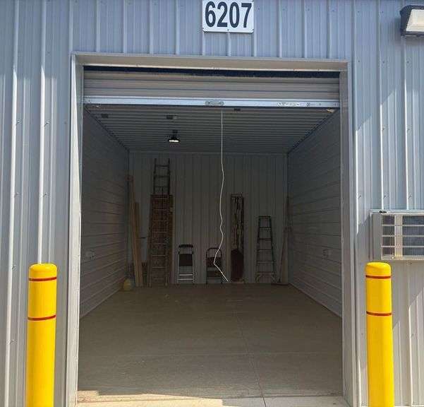 Delinquent Lewis Center Storage Unit Auction