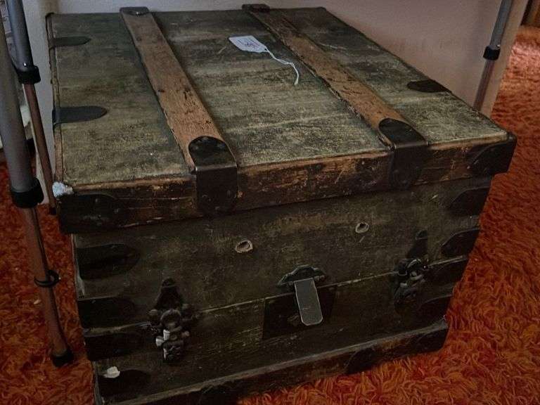 Vintage Small Steamer Type Chest