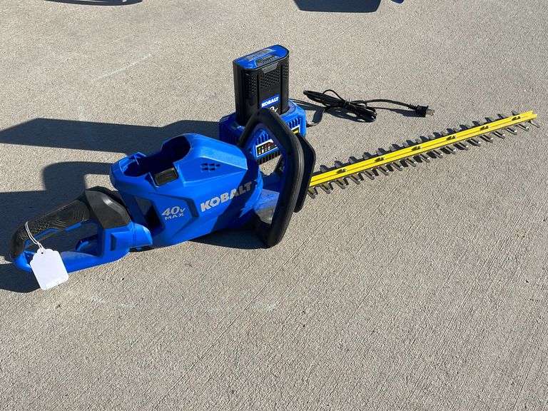 Kobalt 40v Max Cordless Hedge Trimmer with Battery and Charger