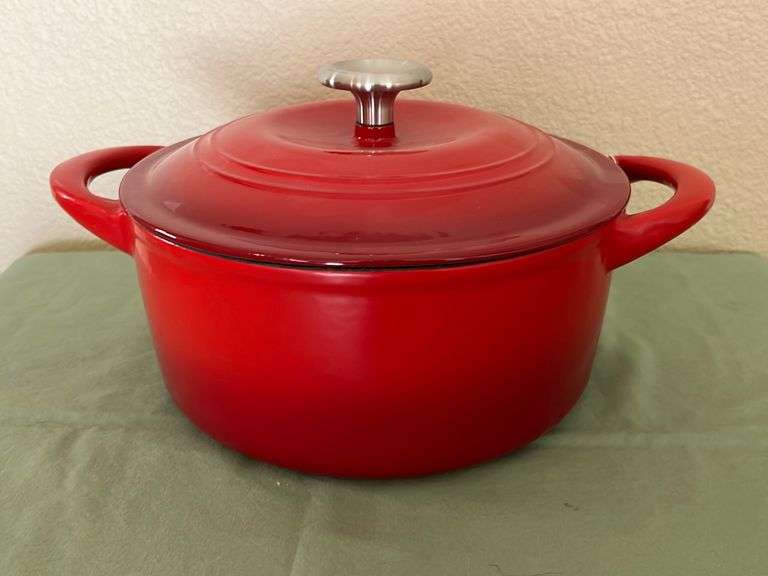 Tramontina Enameled Cast Iron Pot