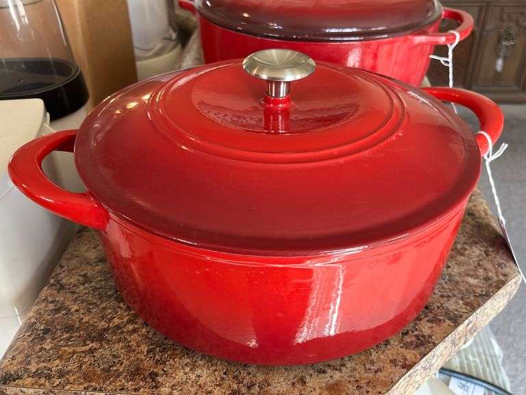 Tramontina Enameled Cast Iron Pot