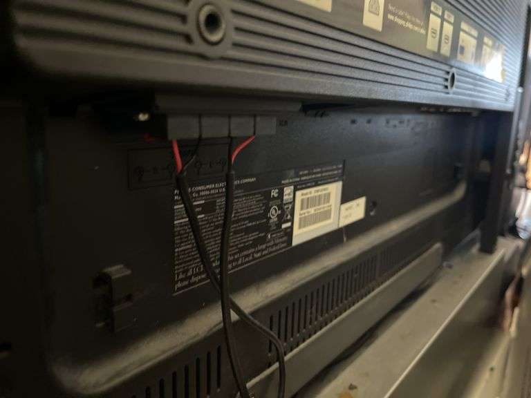 Phillips Flat Screen TV with Speaker