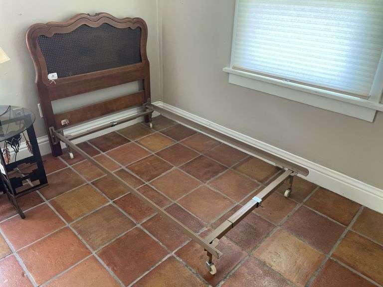 Colonial Cane Twin Bed